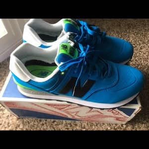 SOLD New Balance 574
